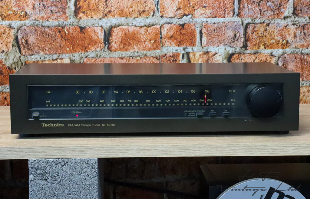 Technics ST-8011K AM/FM Stereo Tuner - HiFi Vintage