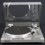 JVC QL-F6 Fully Automatic Turntable