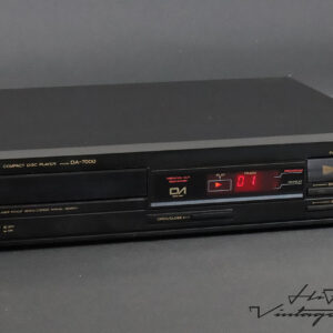 Hitachi DA-7000 CD Player