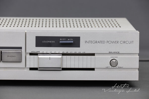 Hitachi HA-12 Stereo Amplifier