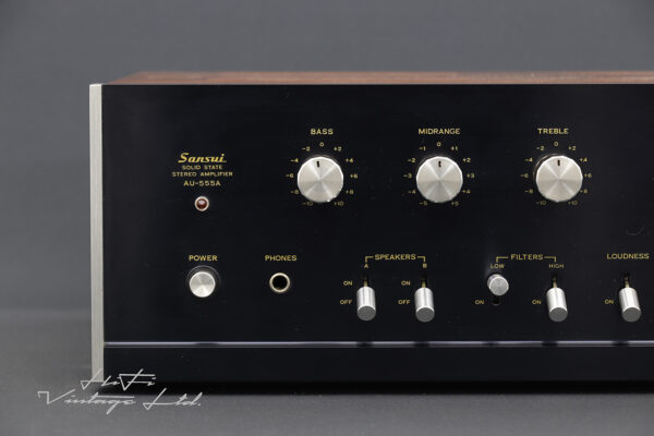 Sansui AU-555A Solid State Stereo
