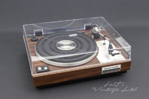 Marantz Model 6100 Turntable