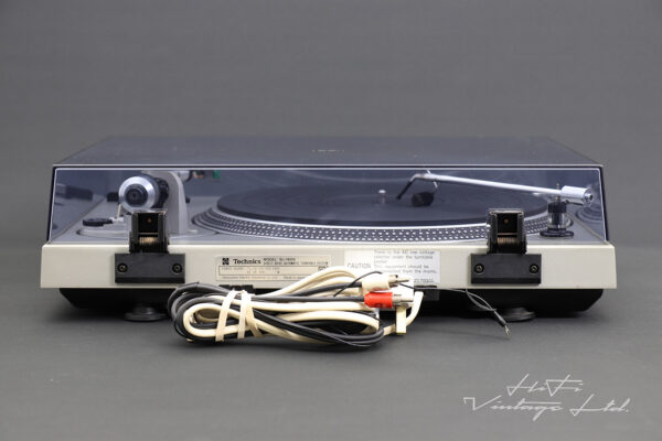 Technics SL-1600 Direct Drive Automatic Turntable System