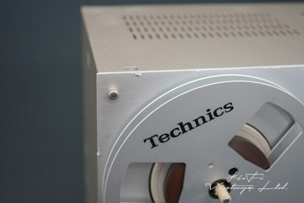 Technics RS-777 Reel to Reel tape recorder.