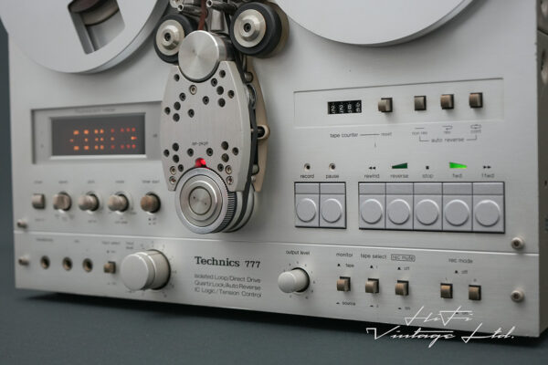 Technics RS-777 Reel to Reel tape recorder.