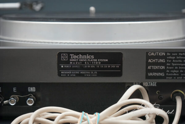 Technics SL-110 Direct-Drive Turntable with SME 3008 tone arm.