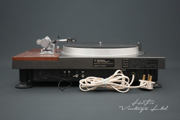 Technics SL-110 Direct-Drive Turntable with SME 3008 tone arm.