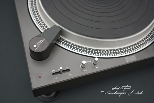 Technics SL-110 Direct-Drive Turntable with SME 3008 tone arm.