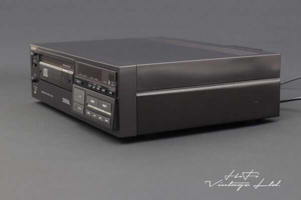 Sony CDP-101 Stereo Compact Disc CD Player