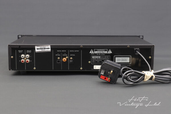 Tascam MD-301 MiniDisc Recorder