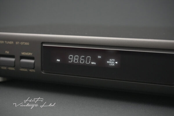 Technics ST-GT350 Stereo Synthesizer Tuner. 