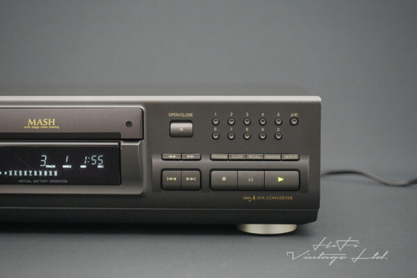 Technics SL-PS770D Stereo Compact Disc CD Player.