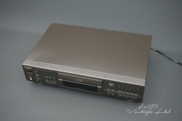 Technics SL-PS770D Stereo Compact Disc CD Player.