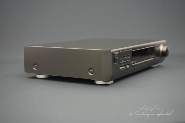 Technics ST-GT650 Stereo Synthesizer Tuner.