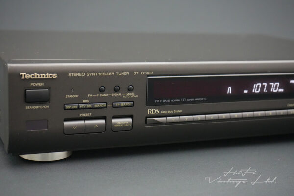 Technics ST-GT650 Stereo Synthesizer Tuner.