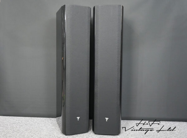 Focal Chorus 716 Florstanding Speakers in Piano Black.