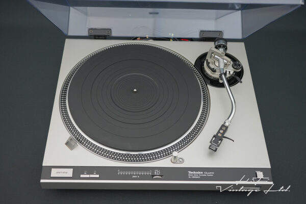 Technics SL-1800 MK2 Direct Drive Turntable System