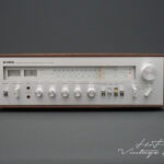 Yamaha CR-800 AM/FM Stereo Receiver.