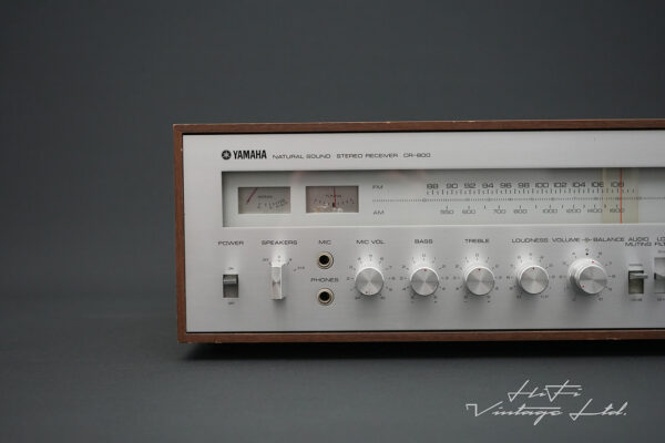 Yamaha CR-800 AM/FM Stereo Receiver.