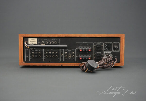 Yamaha CR-800 AM/FM Stereo Receiver.