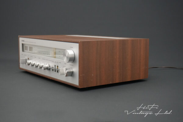 Yamaha CR-800 AM/FM Stereo Receiver.