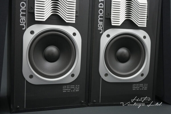 Jamo D110 Bookshelf Speakers.