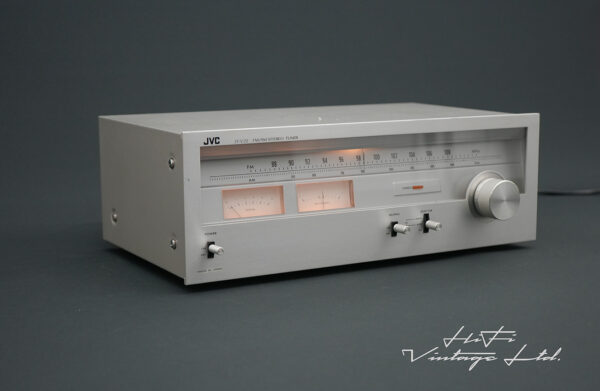 JVC JT-V22 Stereo AM/FM tuner. 