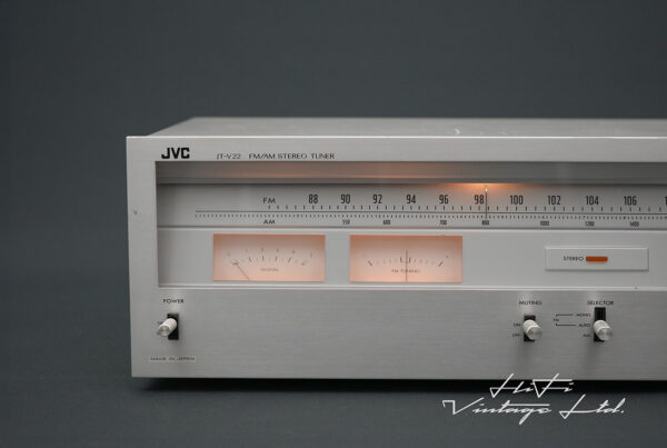 JVC JT-V22 Stereo AM/FM tuner. 