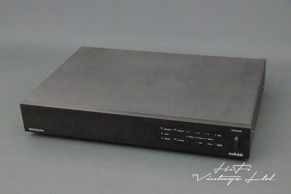 audiolab 8000DAX digital-to-analog converter (DAC).