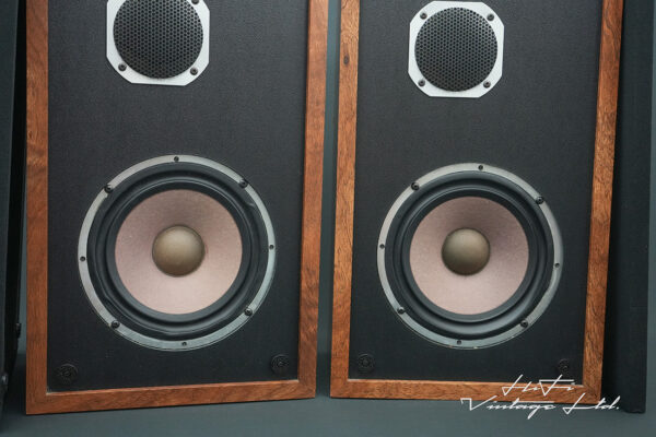 KLH Model 331 2-way loudspeaker