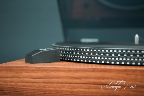 Rotel RP1500 2-speed Belt-Drive Turntable.