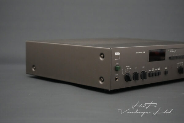 NAD 7140 Stereo Receiver