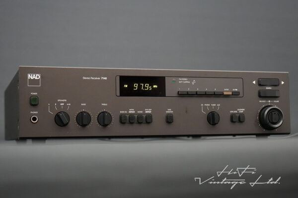 NAD 7140 Stereo Receiver