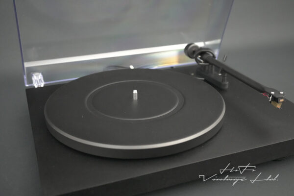 Pro-Ject Debut III Turntable
