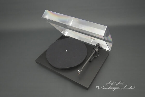 Pro-Ject Debut III Turntable
