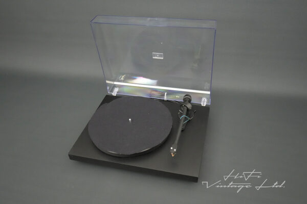 Pro-Ject Debut III Turntable