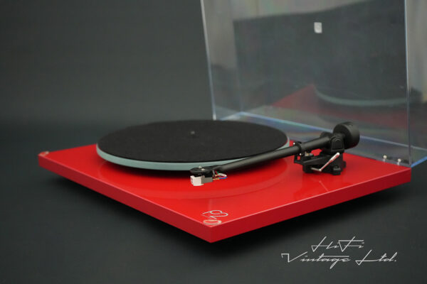 Rega Planar 2 Red turntable