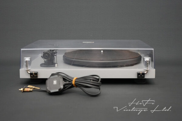 Pro-ject Debut 2 Turntable