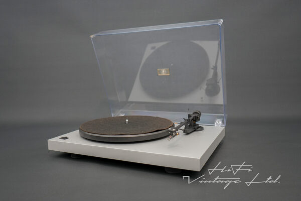 Pro-ject Debut 2 Turntable