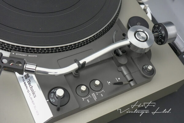 Technics SL-23 Turntable