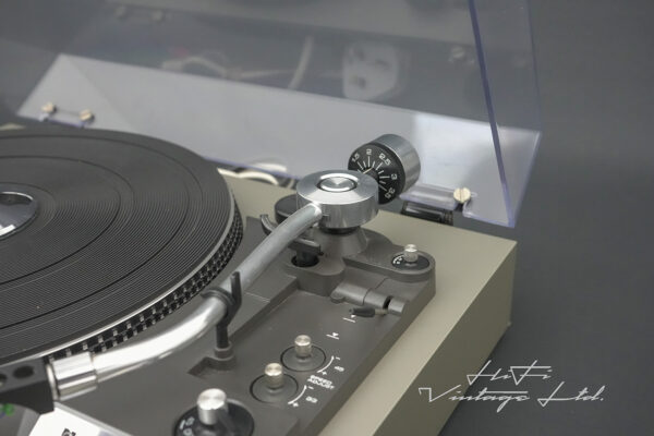 Technics SL-23 Turntable