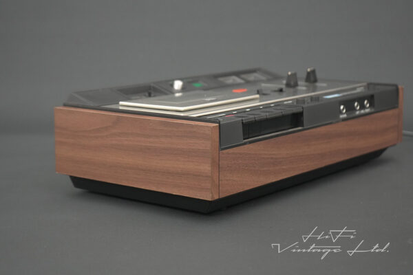 Akai GXC-38D Cassette Deck