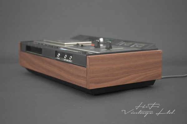 Akai GXC-38D Cassette Deck