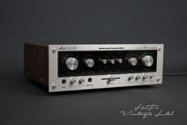 Marantz Model 1070 Amplifier