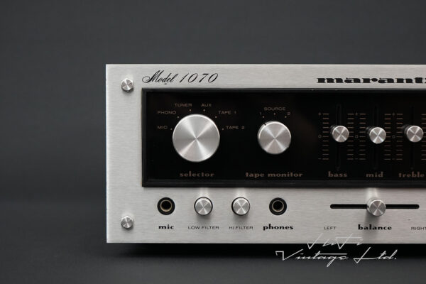 Marantz Model 1070 Amplifier