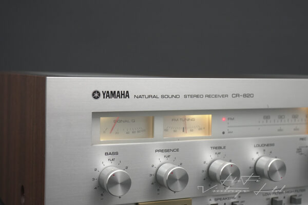 Yamaha CR-820 Receiver