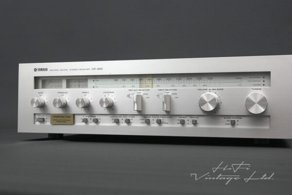 Yamaha CR-820 Receiver