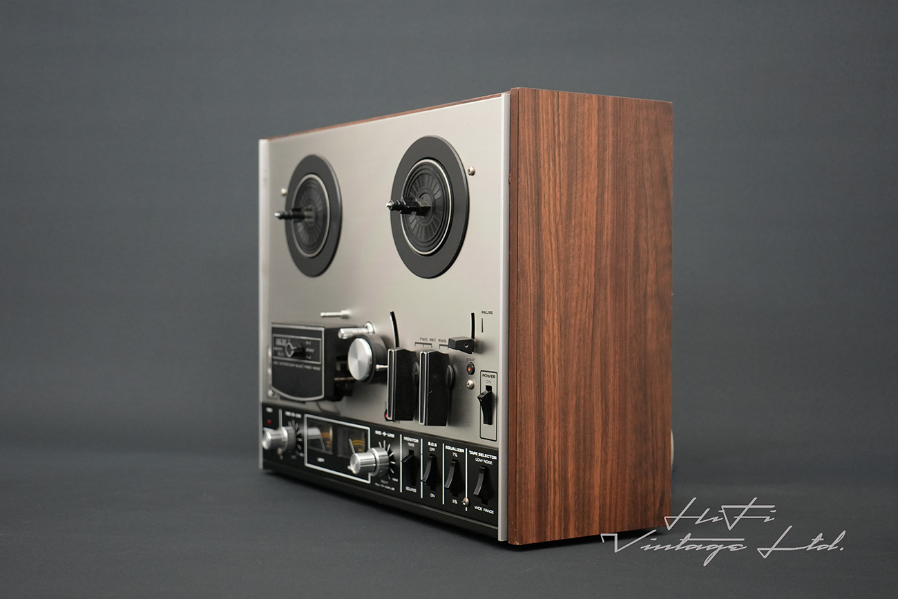 Akai 4000DB MKII with dust cover