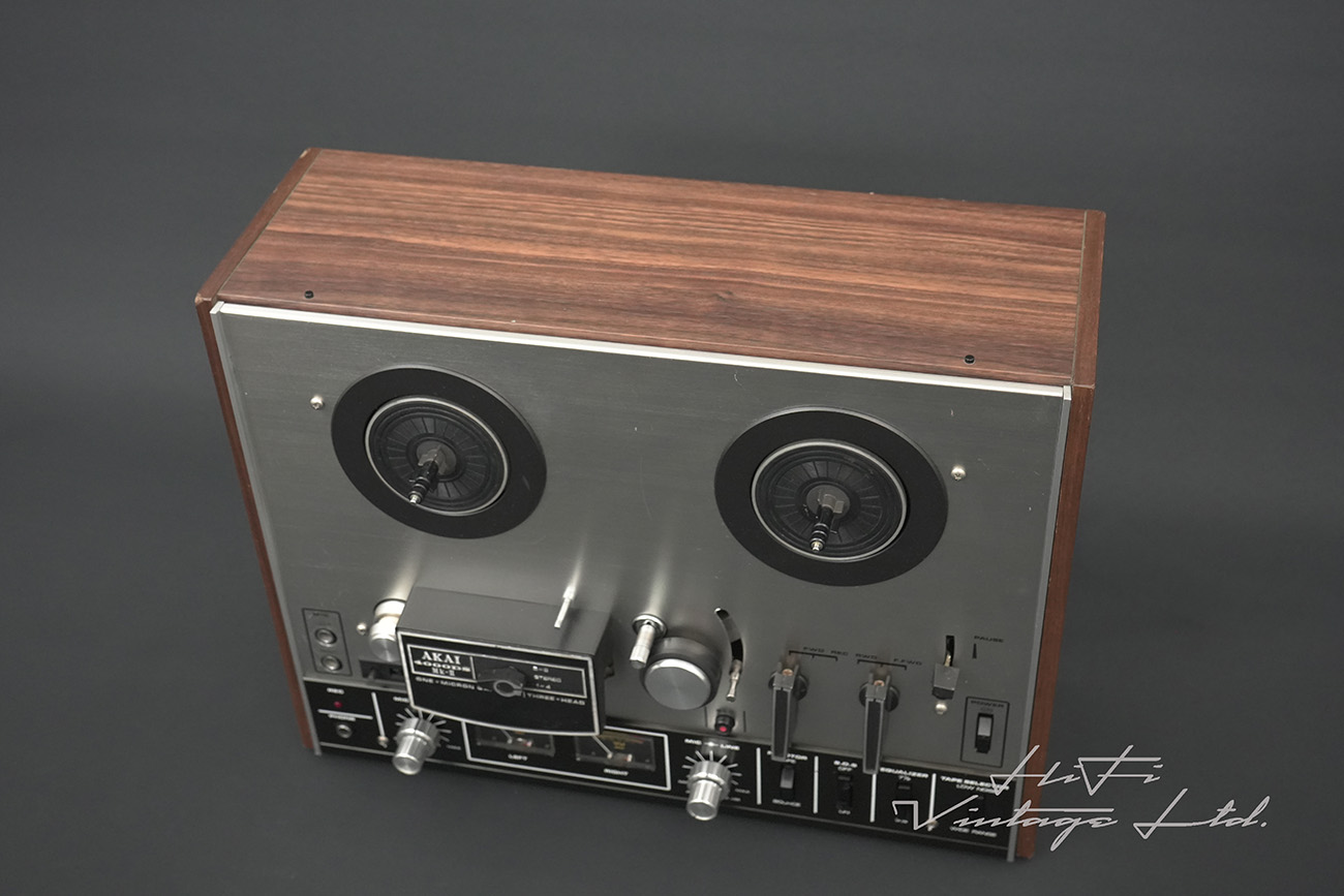 Akai 4000DB MKII with dust cover