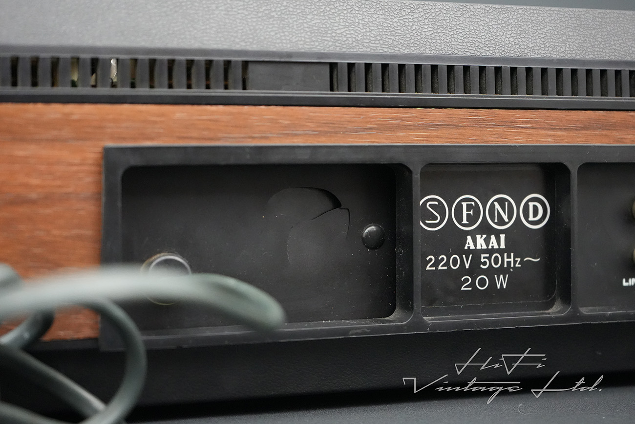 Akai GXC-38D Cassette Deck (2)